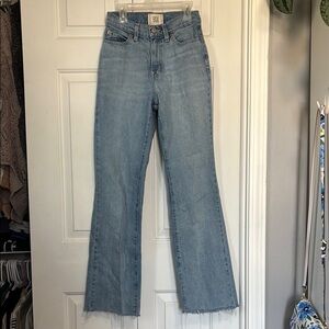 BDG Light Wash High-Rise Straight Jeans - Light Blue